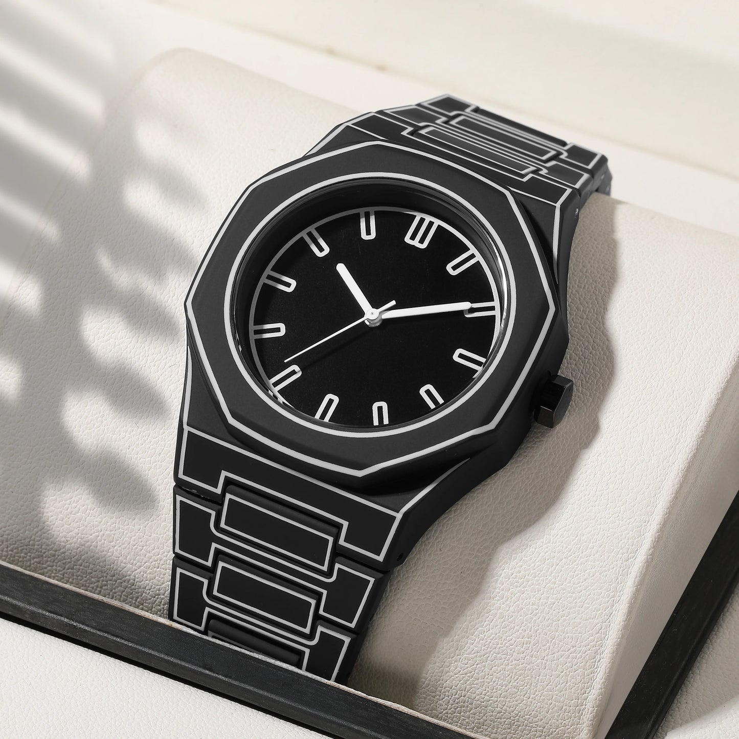 Macaron Quartz Everyday Watch