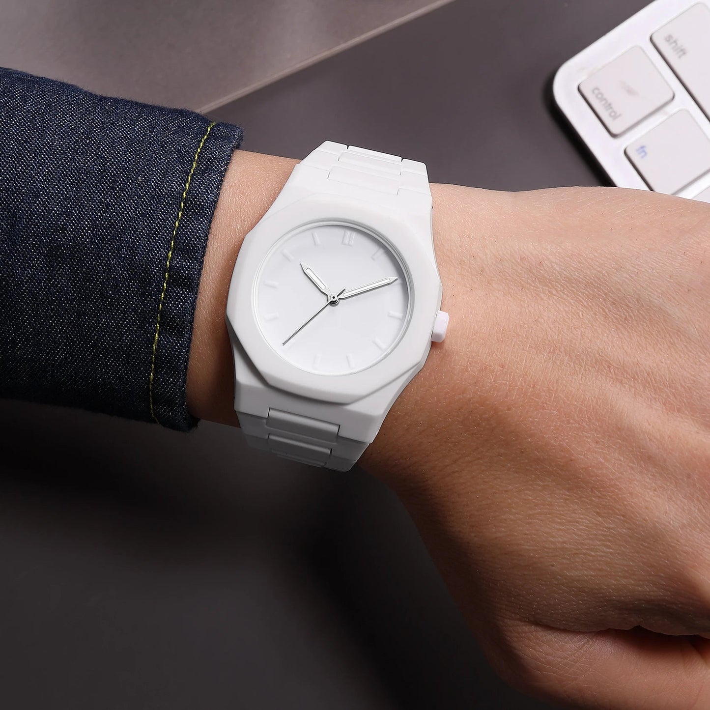 Macaron Quartz Everyday Watch